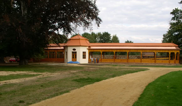 zámecká kuželna Kunín